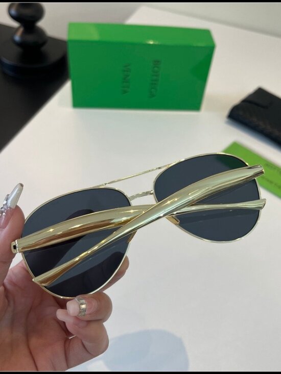 Bottega Veneta Gold Classic Aviator Sunglasses main image 8